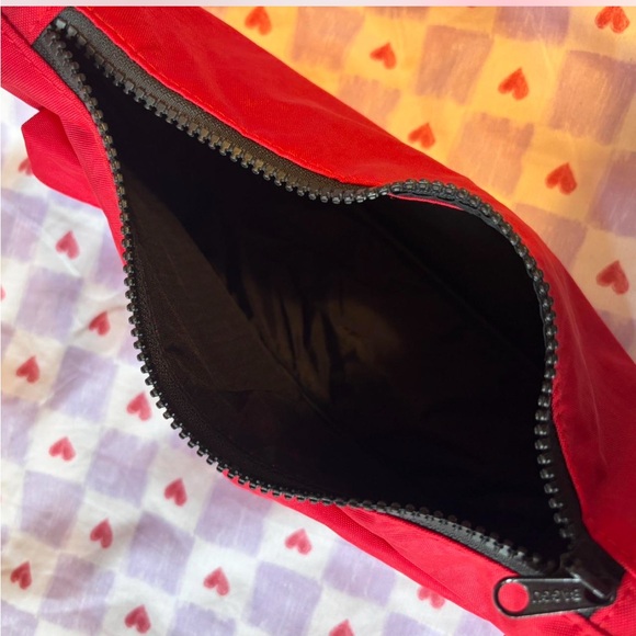 SOLD BAGGU Vibrant Red Shoulder Bag - Picture 3 of 3